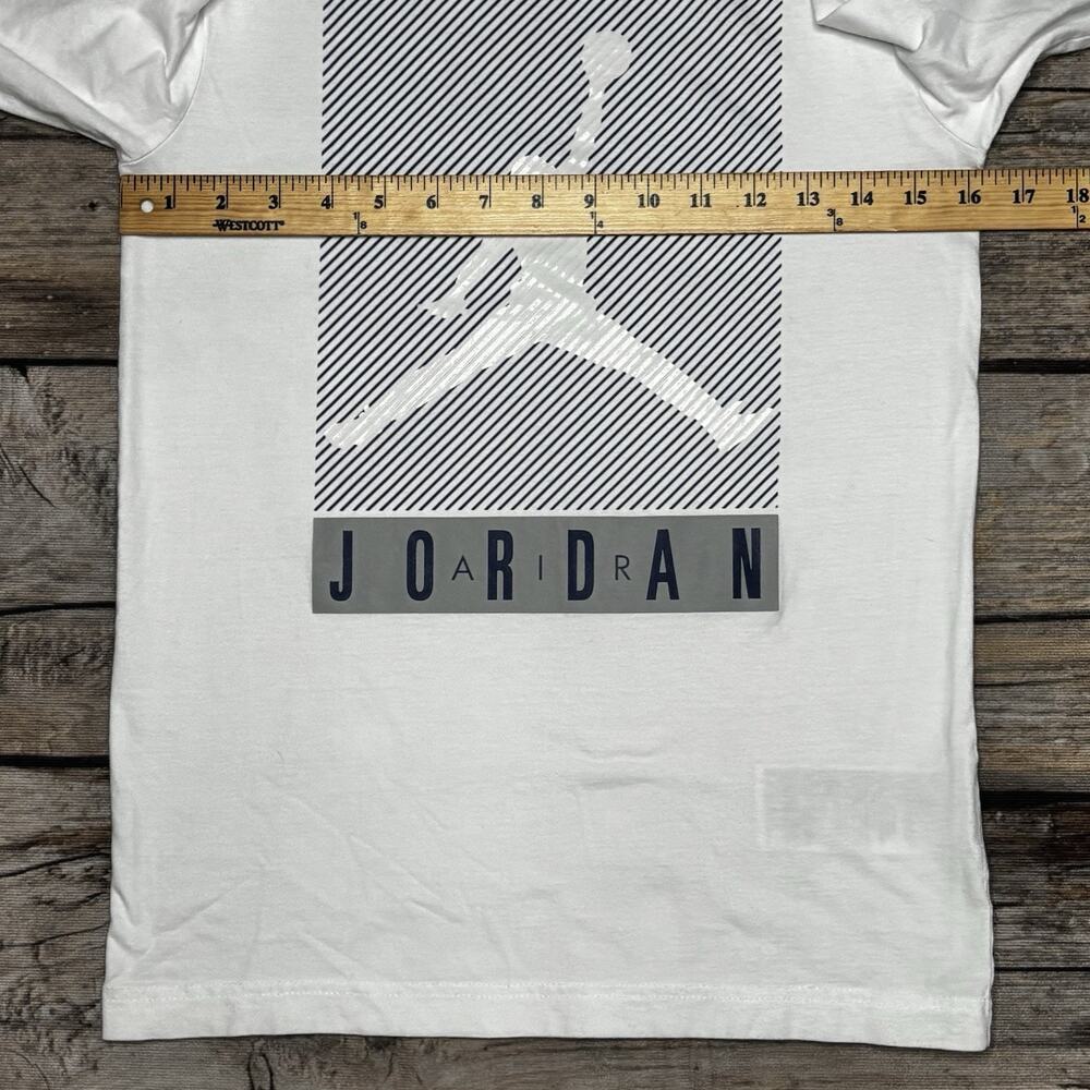 Jordan Air Boys Long Sleeve Tee Shirt White Youth Size Large (12-13yrs) - Picture 4 of 6
